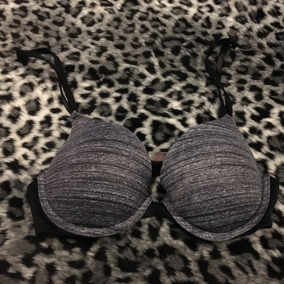 34b bra from pink - Picture 1 of 3